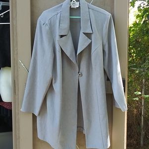 22W Studio 11 gorgeous gray 2pc Jacket Skirt Set